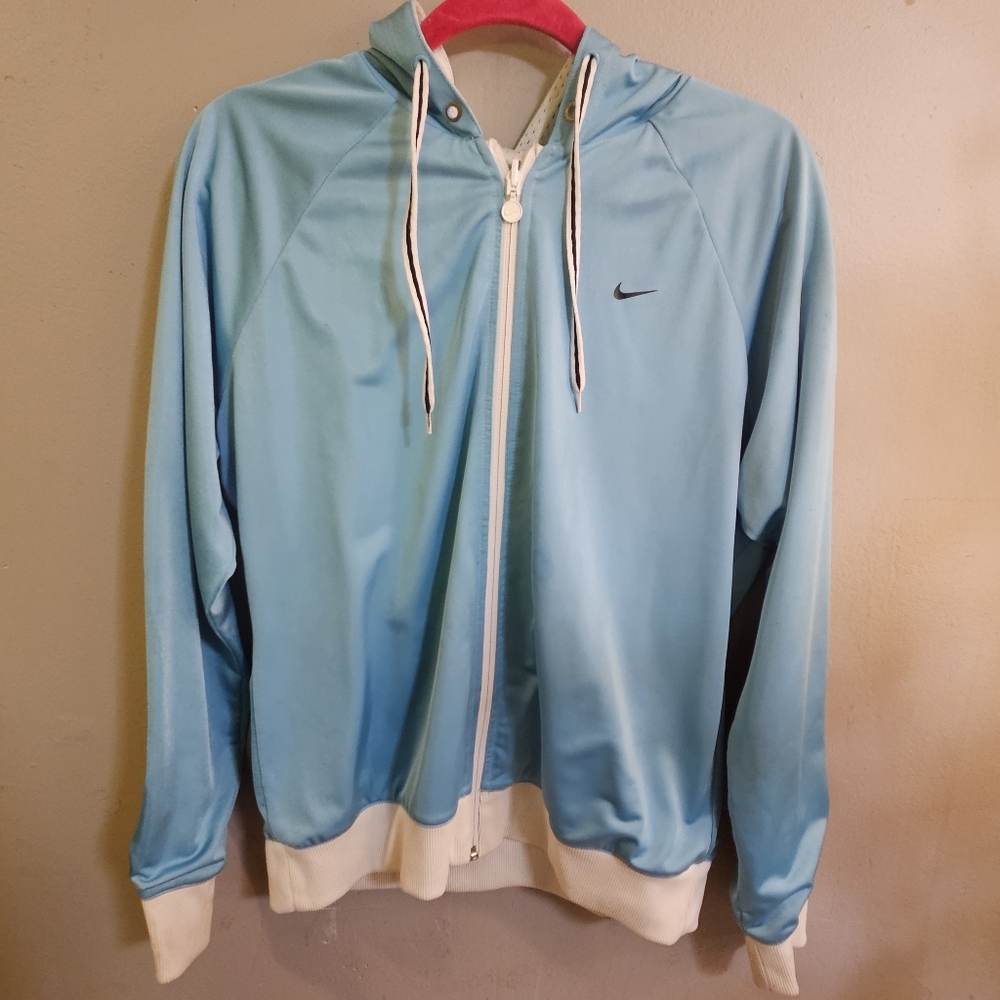 Nike light blue/white reversible acti wear jacket size Xl youth